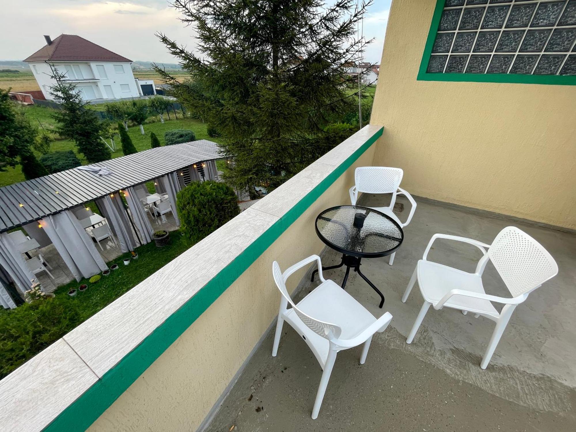 Madigan'S Hotel Kosovo Polje المظهر الخارجي الصورة