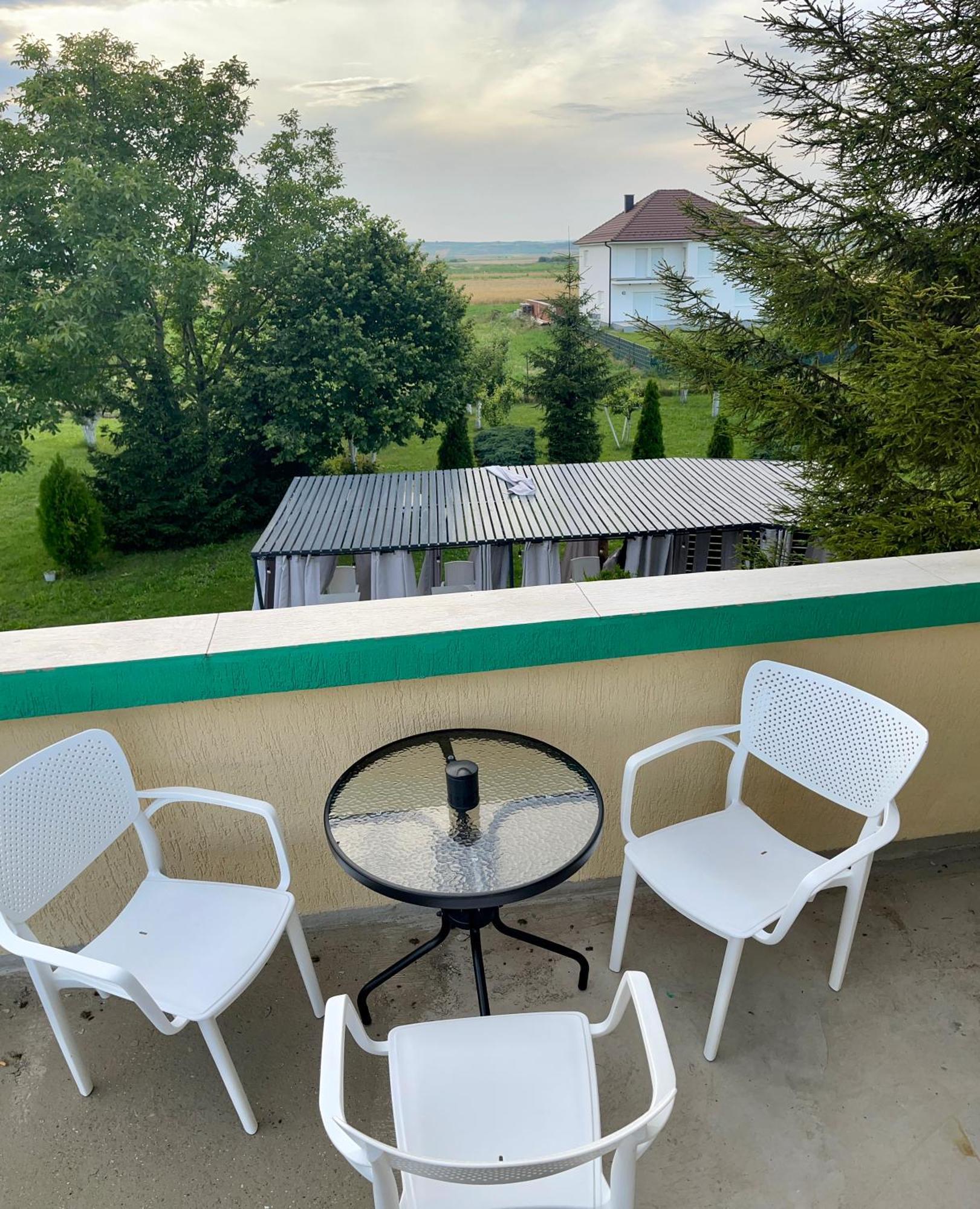 Madigan'S Hotel Kosovo Polje المظهر الخارجي الصورة