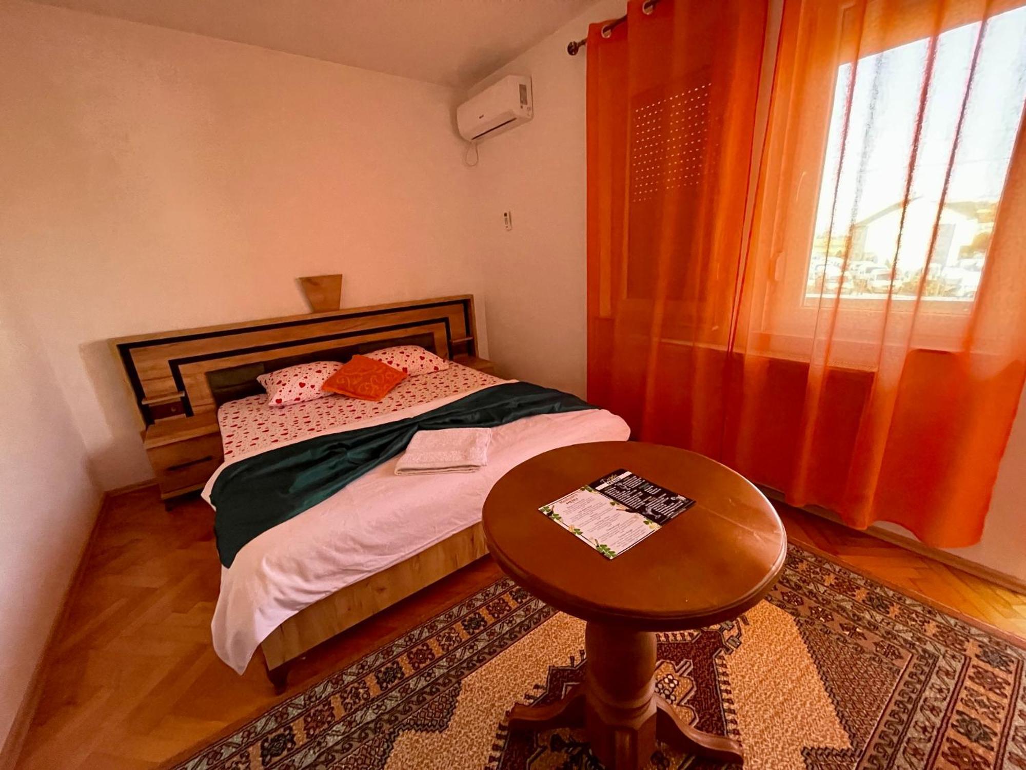 Madigan'S Hotel Kosovo Polje المظهر الخارجي الصورة