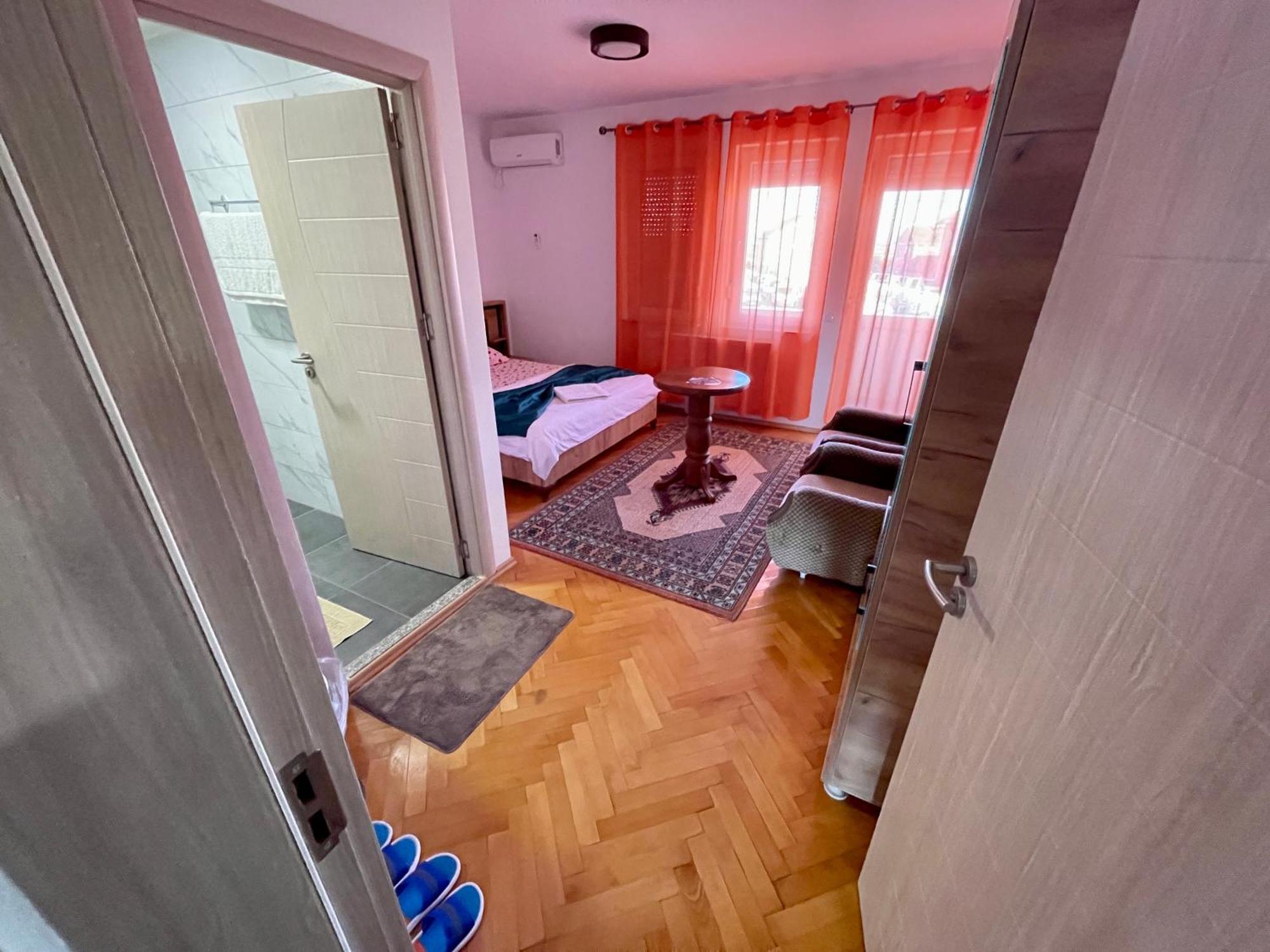 Madigan'S Hotel Kosovo Polje المظهر الخارجي الصورة